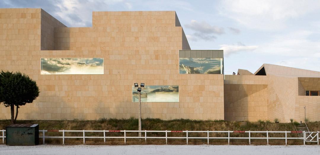 市政會(huì)議及展覽設(shè)計(jì)的中心要點(diǎn)圖2 市政會(huì)議及展覽設(shè)計(jì)的中心要點(diǎn)圖2