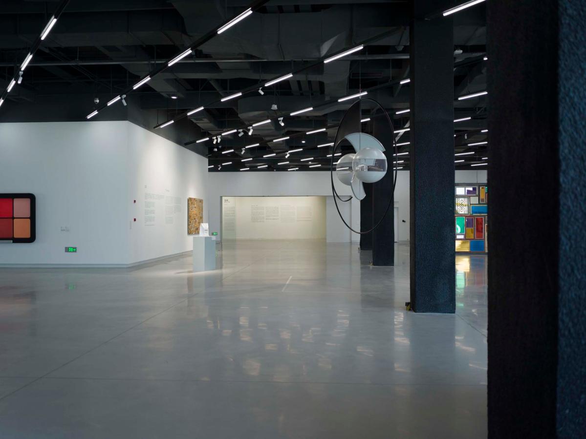 03_%E5%B9%BF%E5%9C%BA_01_%E5%BC%A0%E6%97%AD.jpg 03_%E5%B9%BF%E5%9C%BA_01_%E5%BC%A0%E6%97%AD.jpg