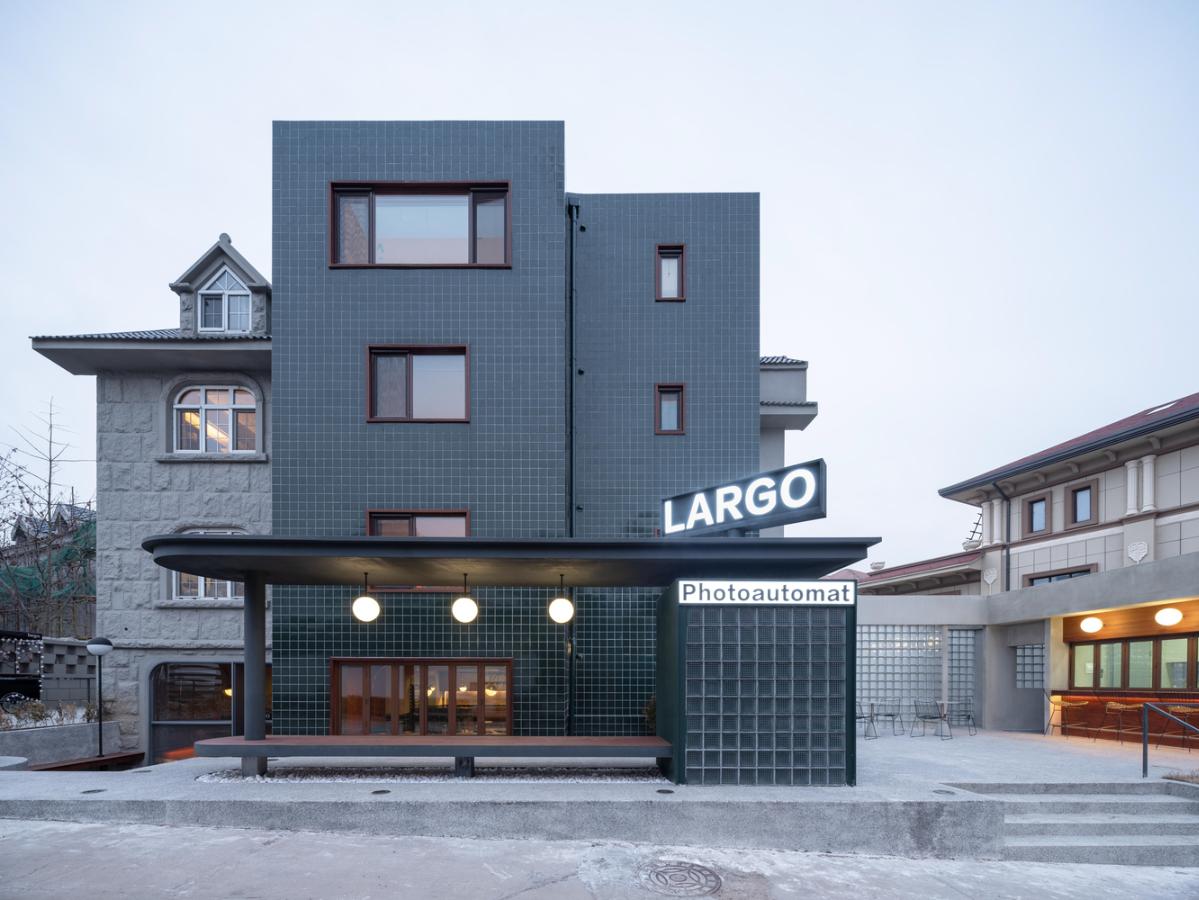 05_%E6%AD%A3%E7%AB%8B%E9%9D%A2_Facade.jpg 05_%E6%AD%A3%E7%AB%8B%E9%9D%A2_Facade.jpg